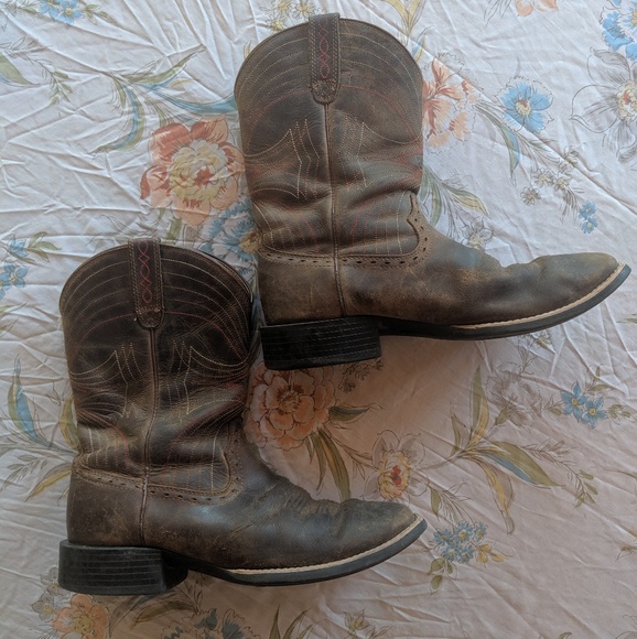 ariat sport square toe western boot